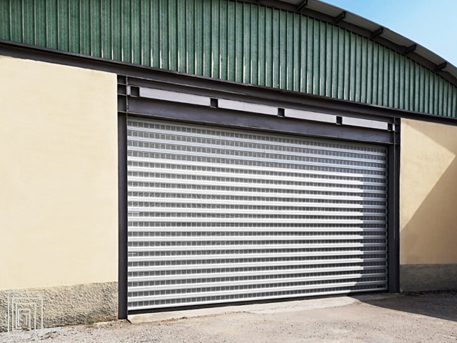 Serrande industriali per officine e depositi portoni per officine